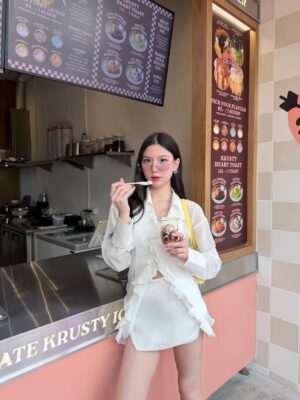 Alice Arisara Taveemunputtakarn Instagram - แว่นมานี่มา