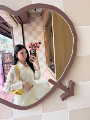 Alice Arisara Taveemunputtakarn Instagram - แว่นมานี่มา