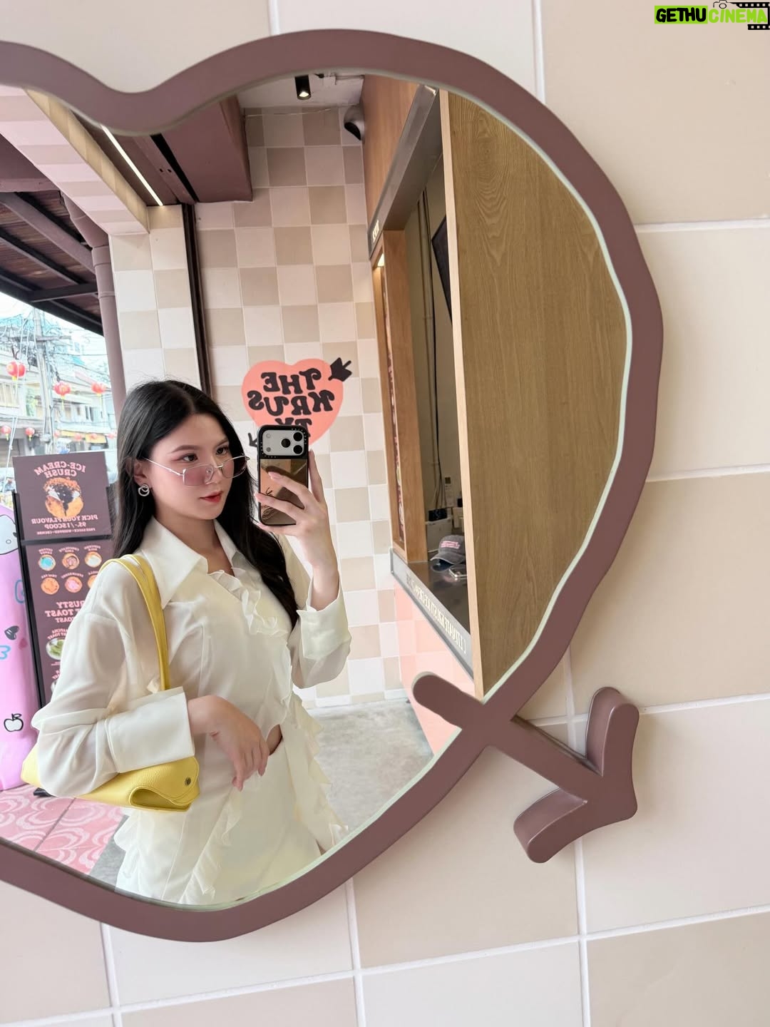 Alice Arisara Taveemunputtakarn - 1.6K Likes - แว่นมานี่มา