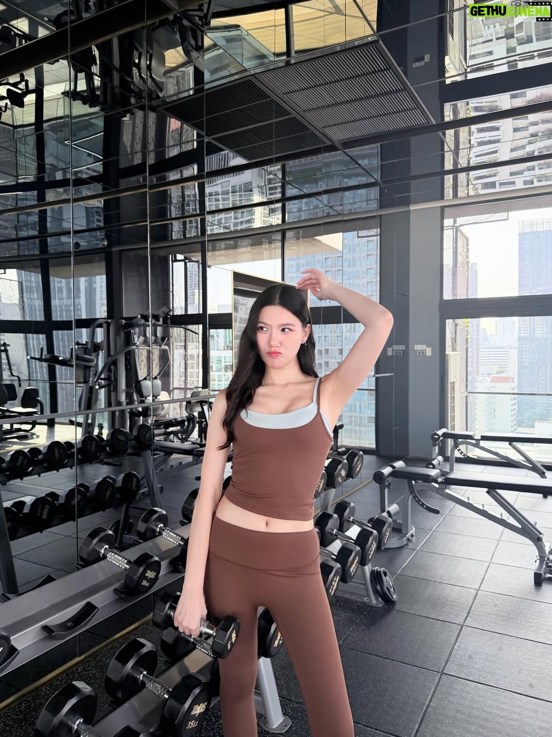 Alice Arisara Taveemunputtakarn - 1.8K Likes - 🐻🫶🏻