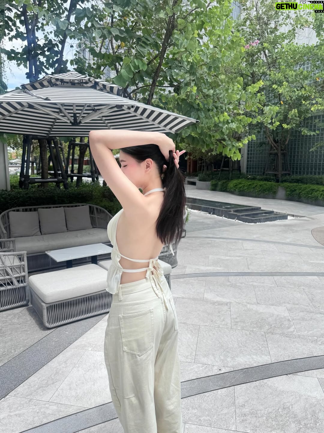 Alice Arisara Taveemunputtakarn - 1.9K Likes - 