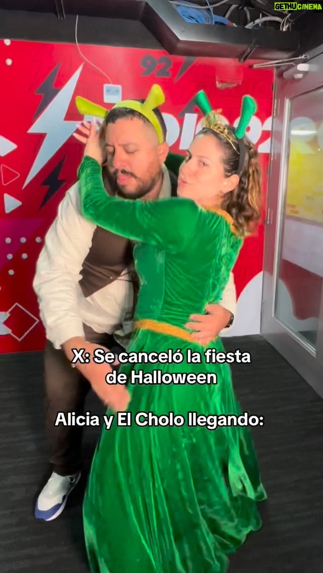 Alicia Mercado - 843 Likes - Nuestros Shrek y Fiona de Temu ya estaban listos y con toda la actitud.🫠
@elcholomenavb @Alicia Mercado 
#haloween #shrek #haloweenmakeup