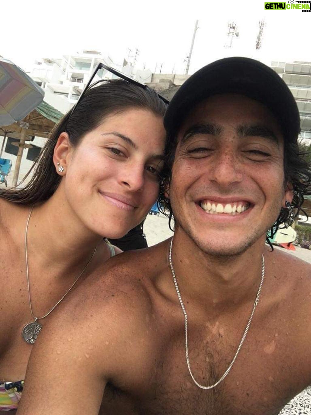 Alicia Mercado - 888 Likes - Todo el mundo presumió a su ♥️ ayer.

Yo me olvidé 😝 pero nunca es tarde ok?

Mateo y yo en esa foto teníamos 3 meses juntos y hoy 7 años después y además viviendo en la misma casa,  puedo decir que ha sido de lo mejor que me ha pasado en la vida 🥹

Cada 2 millones de años le dedico un post porque hay que ser románticas alguna vez 🤣

@moteoarrieta gracias por ser mi san calentín, mi mejor amigo y mi lugar seguro ✨ 

Hace 7 años me regalas la mejor relación del mundo, una familia más grande y nuevos amigos 💛 

San Valentín es una excusa para decirte lo que te digo todos los días te ami 😭

Esa canción siempre me va a hacer pensar en ti 😍 

VIVA MICHAEL JACKSON CSM 🫰🏻