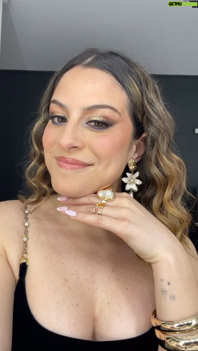 Alicia Mercado - 242 Likes - Mi prima @gabyrazuri.makeup puede transformarme de modo miss Alicia a mamasita en minutos 💙