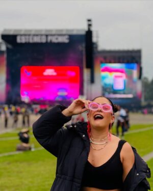 Alicia Mercado Instagram - Minutos antes que comience a llover para siempre 🩷

La última foto es mi verdadero yo 😜