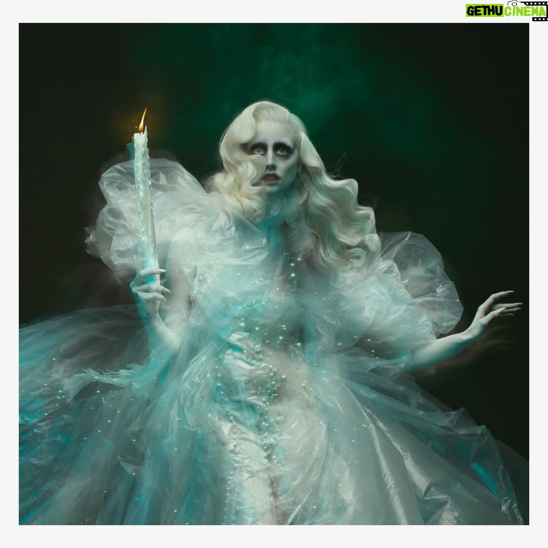 Allison Harvard - 28.5K Likes - Holiday Spirit 🕯️ by my favorite @franzszony dress @michellehebertofficial | MUA @brittbrutal | hair @neciashairstyling