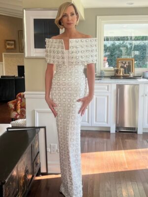 Allison Janney Instagram - Thank you to @sagaftrafound and @actorawards for the wonderful evening celebrating our peers last night! Congratulations to all the nominees and winners, especially #kerirussel for her win in best actress category for @thediplomat_netflix 🥳 She is so deserving of this award! Brava my friend👏🏼❤️ And thanks to my glam squad for making me feel so pretty last night!
@taraswennen  @andylecompte @lordgmv @lpwnailpro 🩷🩷🩷🩷🩷