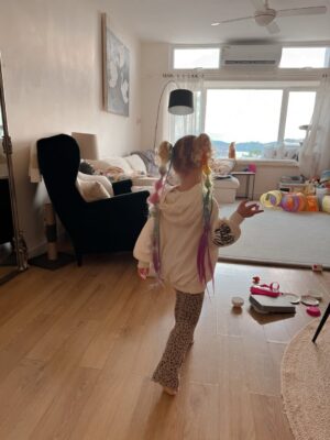 Alyssa Campanella Instagram - *february recap*
#februaryrecap #hongkonglife #hongkongliving #furmama #motheranddaughtertime