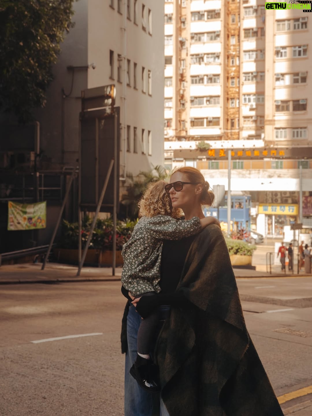 Alyssa Campanella - 288 Likes - Shopping in Sheung Wan with my mini love 🤍 Finally bought our first bamboo steamer to make dumplings at home 🥟

#hongkonglife #hongkongliving #sheungwan #hongkongstyle