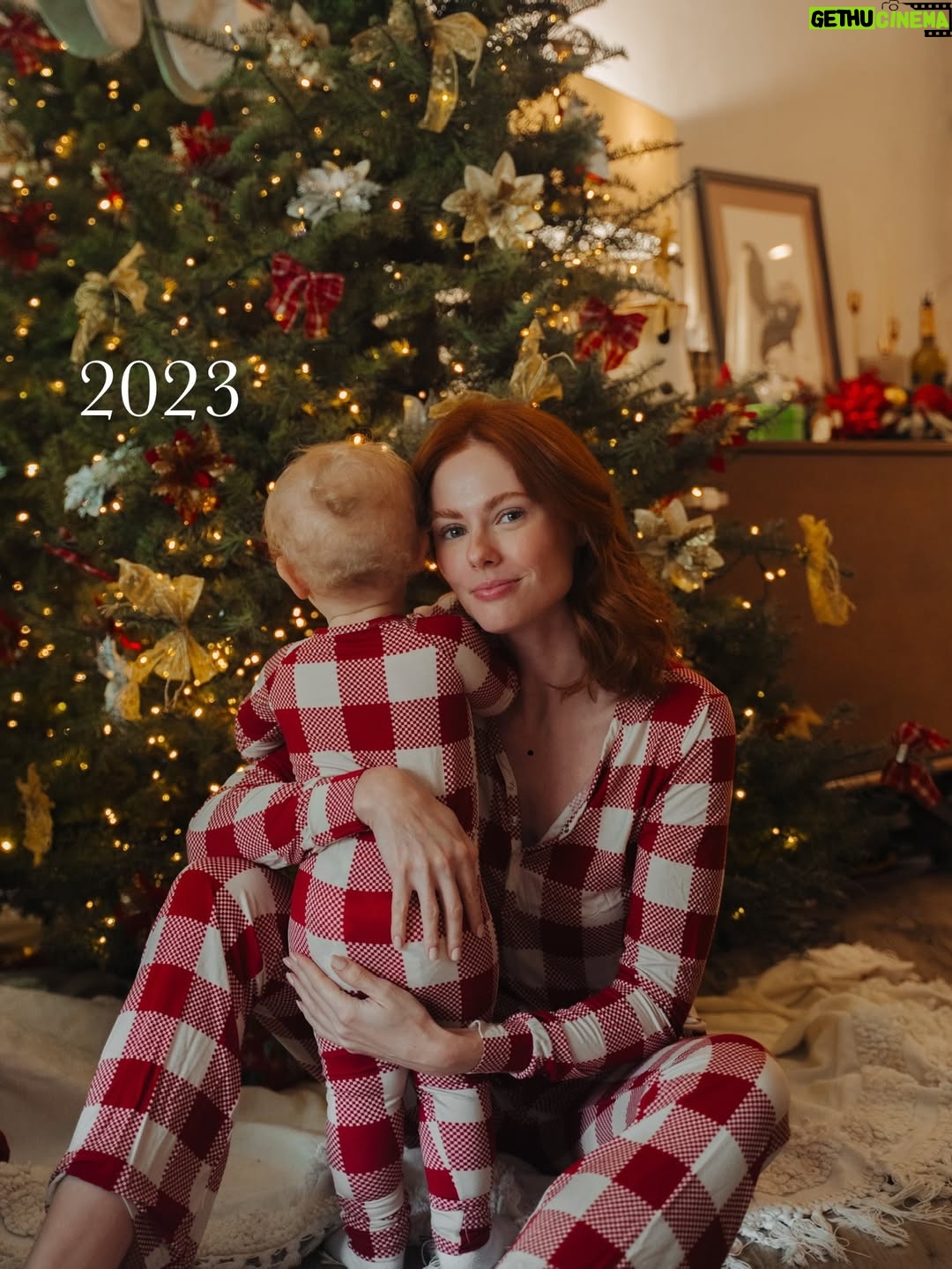 Alyssa Campanella - 1.2K Likes - Christmas over the years 🎄 So strange to think there was a time before little bean! I’m so grateful for my little family, and especially for the beau who snapped all these cherished moments 🤍

#christmasportraits #christmas2025 #christmasathome #motheranddaughter