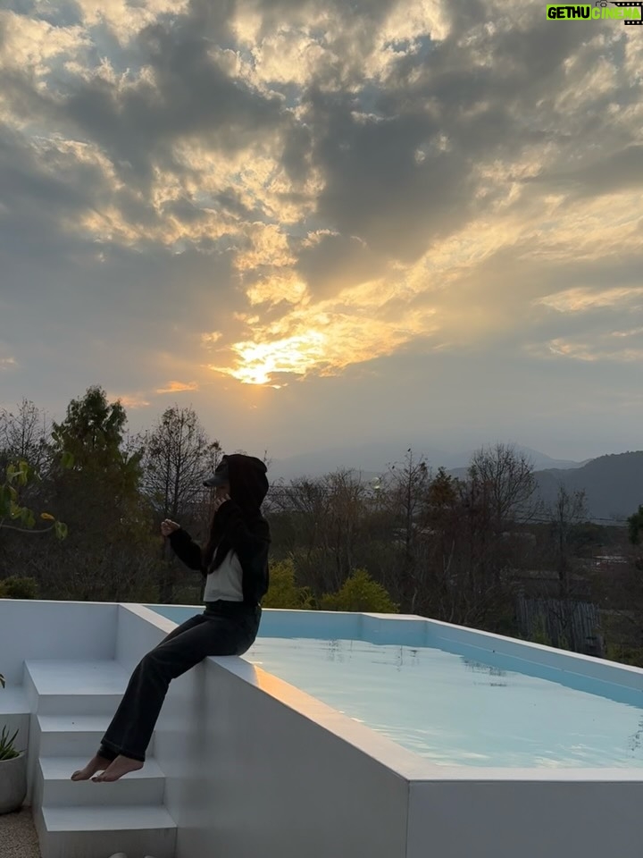 Amanda Chou - 22.7K Likes - /
把握最後的連假
然後就要收心面對忙碌的三月了～

🫣