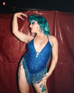 Amanda Tori Meating Instagram - Is it MUGGY out here, or is that just me??? 👁️👄👁️ I’ve had so much fun re-entering the world after metamorphosizing in my trans cocoon 🦋 

My first few shows back after surgery have been so fab, and the chance to party with all of you while having this new sense of comfort in my body has brought me such joy during a truly nasty moment in the timeline. Tour flyer comin atcha this week!! 💖

FOR BOOKINGS 🫵🏻
aliya@queermusic.agency

Photos: @ajjordanphoto
Hair: @bitchcraft x ATM
Nails: @clawed.bycj 

#amandatorimeating #drag #rpdr #dragrace #trans