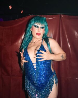 Amanda Tori Meating Instagram - Is it MUGGY out here, or is that just me??? 👁️👄👁️ I’ve had so much fun re-entering the world after metamorphosizing in my trans cocoon 🦋 

My first few shows back after surgery have been so fab, and the chance to party with all of you while having this new sense of comfort in my body has brought me such joy during a truly nasty moment in the timeline. Tour flyer comin atcha this week!! 💖

FOR BOOKINGS 🫵🏻
aliya@queermusic.agency

Photos: @ajjordanphoto
Hair: @bitchcraft x ATM
Nails: @clawed.bycj 

#amandatorimeating #drag #rpdr #dragrace #trans