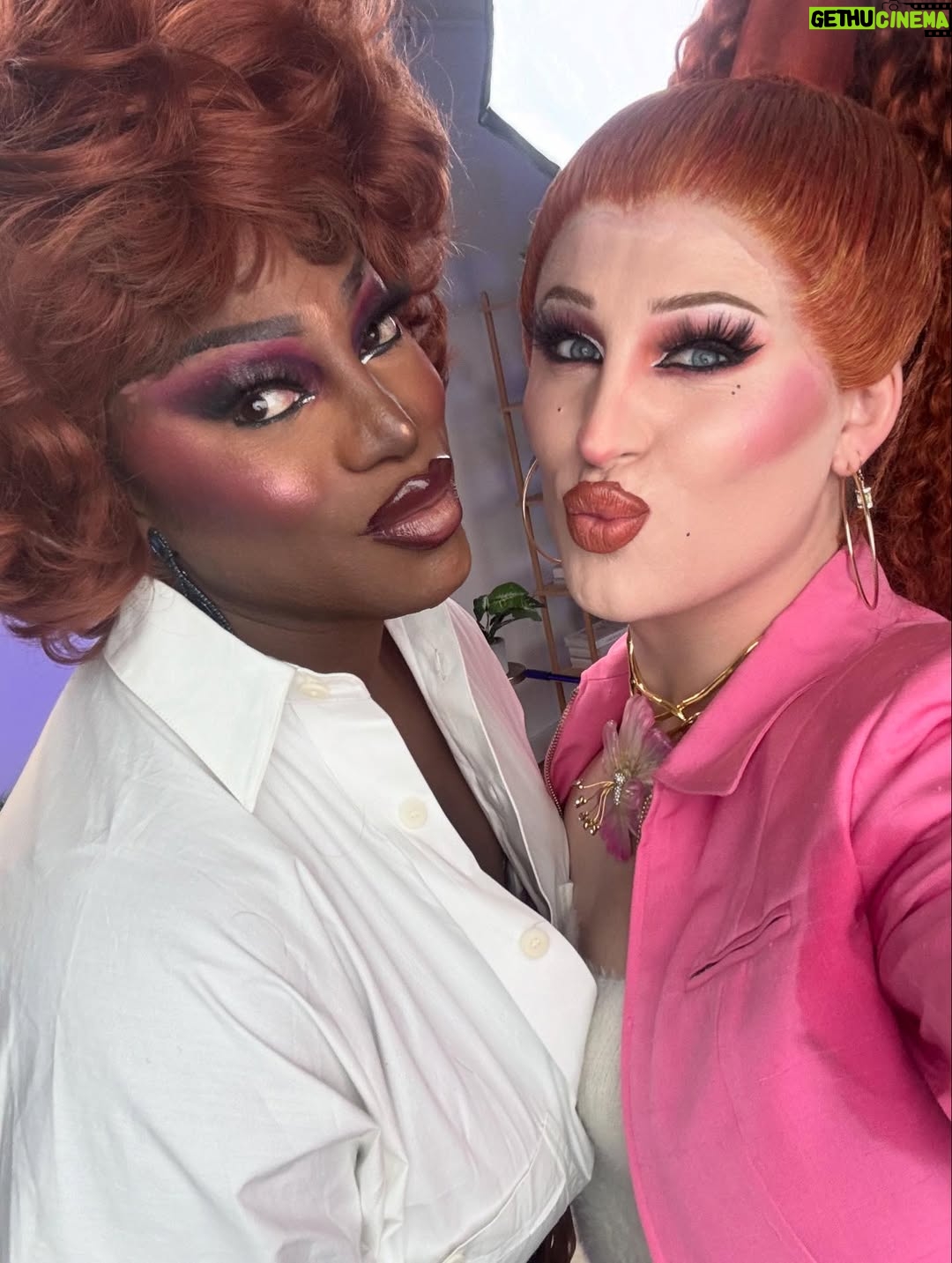 Amanda Tori Meating - 1.3K Likes - November dump a couple days late 🤭 I’m trying to be better about posting (as per usual) but life has definitely been crazy girl!!! This week I’m celebrating 2 years on estrogen so happy tranniversary to meeee 💕 Also my bday is next week and it’s always okay to start spoiling me. Y’all be safe now!

First & last pics by @iolandaaat 
Knit dress by @jasmineknits 
Hair by @bitchcraft