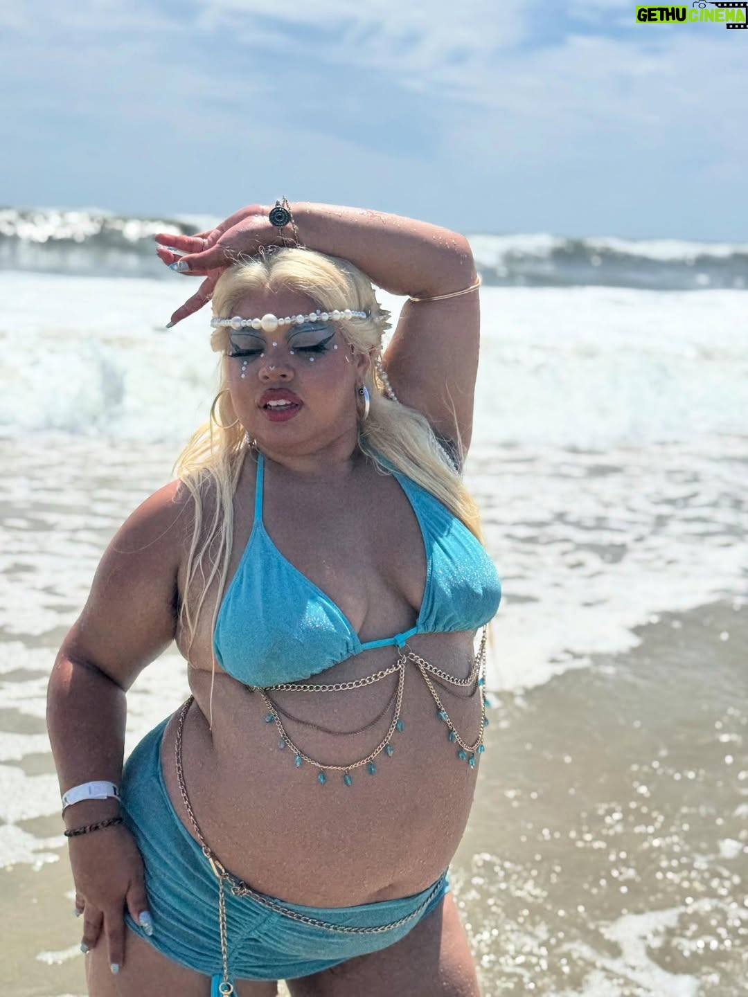 Amanda Tori Meating - 3.9K Likes - DOLL INVASION 2025 🔥🏝️ This was perhaps one of the most perfect weekends of the summer, maybe the year? Thank you @doll.invasion for creating one of the most magical transsexual spaces I’ve ever been blessed to enter. 

Eff Aye Gee Island is a place that I’ve truly fallen in love with in the last year, but it’s also complicated. My first trip to the island was last summer, and the experience of being a trans person (especially so early in my transition) in a sea of wealthy muscle gays is….. not for the faint of heart. Eventually I found my people in the witchy corners and on the rooftops staring at the skies, but to have these massive spaces FLOODED with so many of us was truly such a beautiful, brain chemistry altering experience. The world is so ugly right now but we are so lucky to be able to come together and celebrate each other in these spaces. I feel very blessed 🥹💖 Also to FINALLY get out of the house after surgery was so lovely. I still have a liiiiiiittle more swelling to go down before y’all can see on main, but overall I’m feeling FAB! All my lil meaties and employees have some reeeeeeeally exciting things coming 🥩🤭

Thank you to everyone who made this weekend happen, to my beautiful friends who came with me, to my gorgeous sister @imbabynyc who became my photography muse on the beach, and to all the beautiful transsexuals I reconnected with or met for the first time this weekend, you have all made my world so much brighter ✨

#fireisland #dollinvasion #fireislandpines #cherrygrove