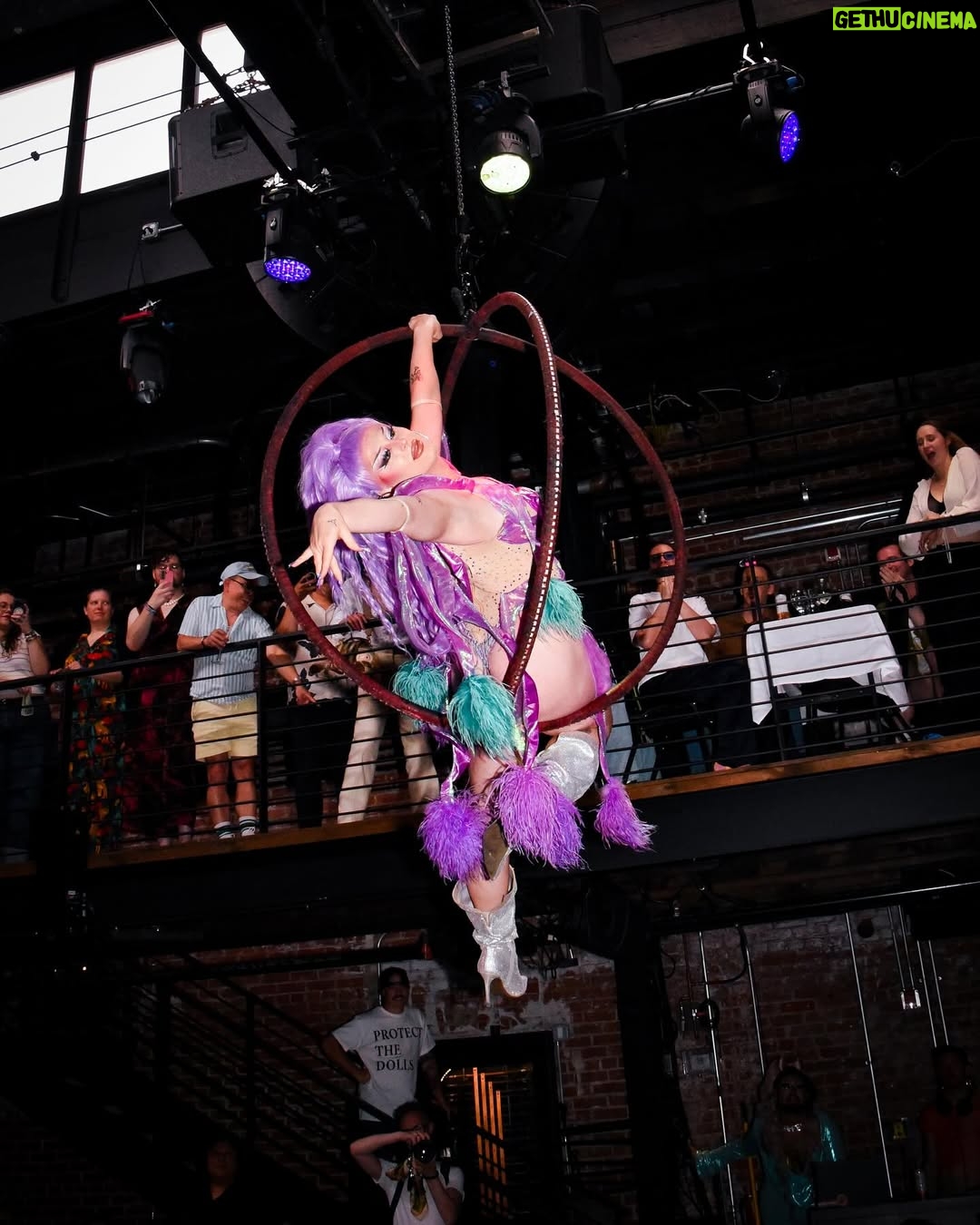 Amanda Tori Meating - 3.1K Likes - FABRIKA - June 2025 ✨ You know the gig really is that girl when the stage is on a remote controlled rising platform and they got a big ass orb for twirling in the air !!

Sorry to this man lmao 🔪

📸1-4: @ajjordanphoto 
📸5-12: @joemaccreative