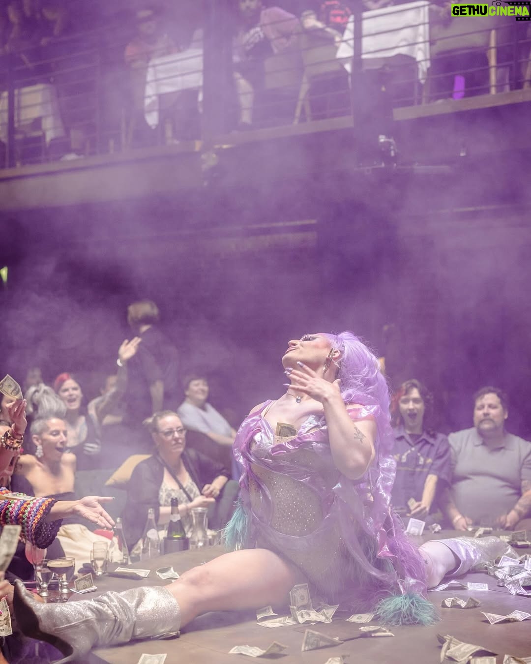 Amanda Tori Meating - 3.1K Likes - FABRIKA - June 2025 ✨ You know the gig really is that girl when the stage is on a remote controlled rising platform and they got a big ass orb for twirling in the air !!

Sorry to this man lmao 🔪

📸1-4: @ajjordanphoto 
📸5-12: @joemaccreative
