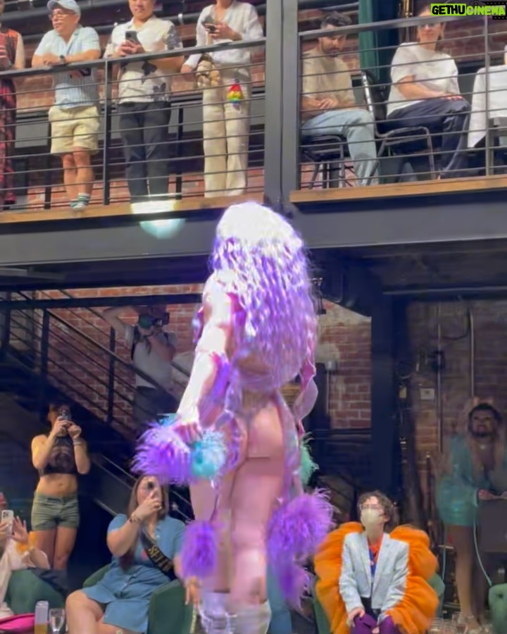 Amanda Tori Meating - 3.1K Likes - FABRIKA - June 2025 ✨ You know the gig really is that girl when the stage is on a remote controlled rising platform and they got a big ass orb for twirling in the air !!

Sorry to this man lmao 🔪

📸1-4: @ajjordanphoto 
📸5-12: @joemaccreative