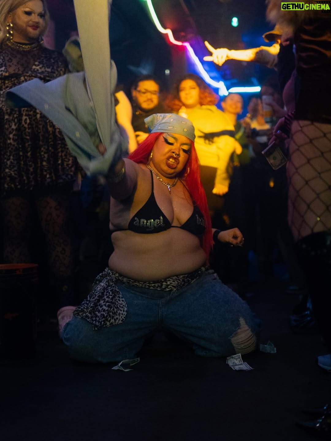 Amanda Tori Meating - 1.5K Likes - @amandatorimeating ‘s Tiddyfest at @iconastoria was the perfect way to spent st paddy’s day 💚

#dragqueens #nyc #nycdrag