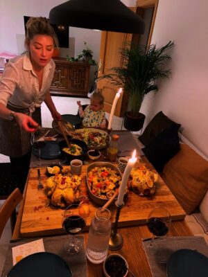 Amber Heard Instagram - Thanksgiving cheers over the years. A look back at all the full hearts and plates I’ve shared . Hoping you are well topped up on both this year
