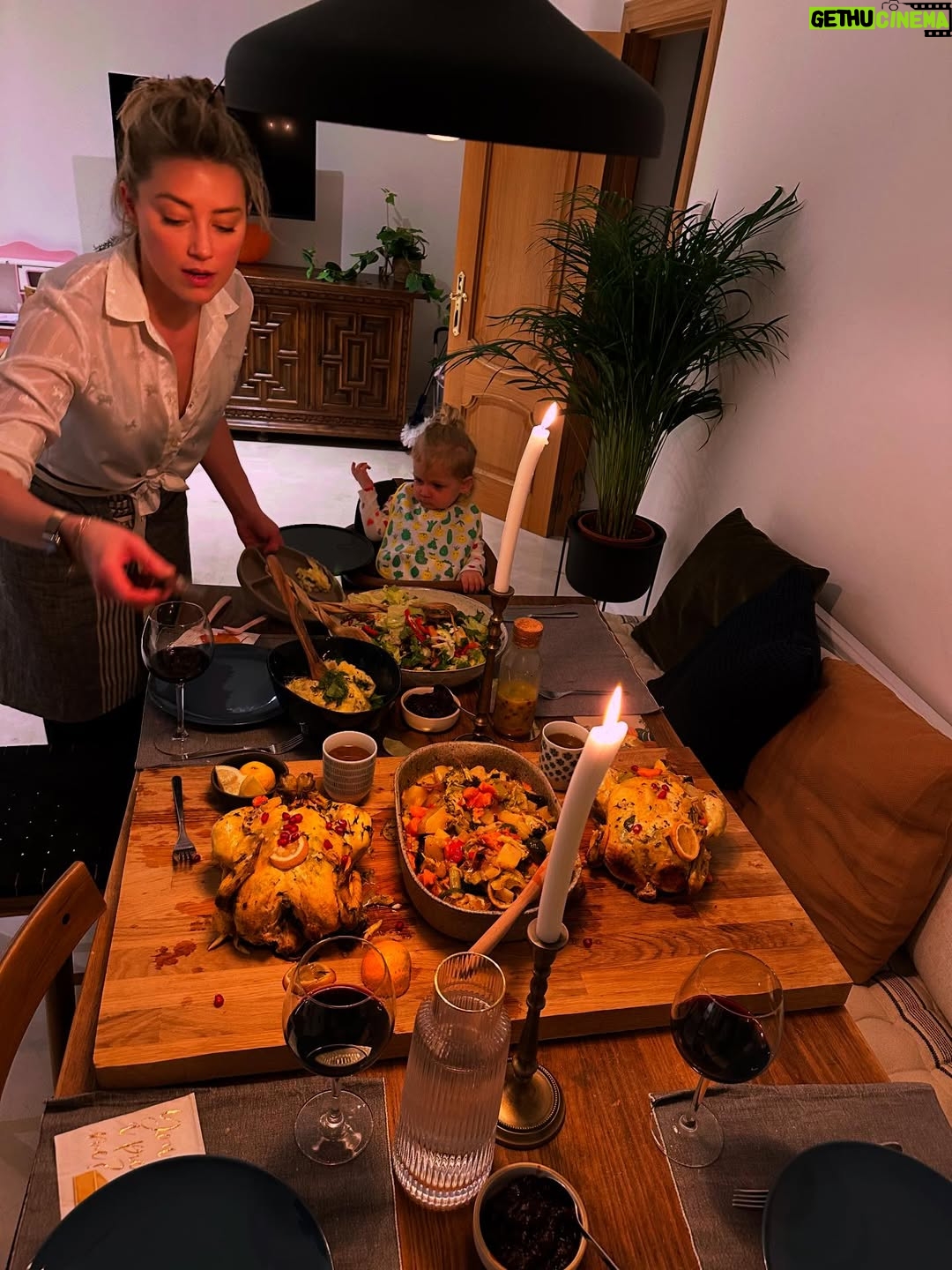 Amber Heard - 274.3K Likes - Thanksgiving cheers over the years. A look back at all the full hearts and plates I’ve shared . Hoping you are well topped up on both this year