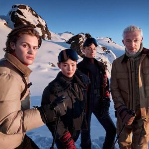 Amber Valletta Instagram - I spent an epic day for @moncler at the top of the Alps with the iconic actor @vincentcassel ,two-time Olympic gold medalist @chloekim , and World Cup skier @pinheiiiroo . An incredible day 🏔️🤍