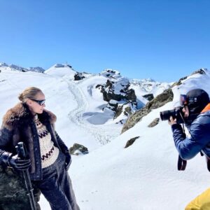 Amber Valletta Instagram - I spent an epic day for @moncler at the top of the Alps with the iconic actor @vincentcassel ,two-time Olympic gold medalist @chloekim , and World Cup skier @pinheiiiroo . An incredible day 🏔️🤍