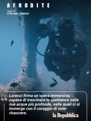 Ambra Angiolini Instagram - “Afrodite” di @_stefano_lorenzi conquista l’attenzione della critica.

Alcune tra le più importanti testate giornalistiche ne hanno riconosciuto la forza visiva, emotiva e narrativa, confermando l’opera prima di @_stefano_lorenzi come uno dei film più intensi e sorprendenti dell’anno.

Interpretato da @ambraofficial , @giuliettilini e @super.gae , “Afrodite” è oggi in corsa nella shortlist dei @premidavid per le categorie Miglior Compositore e Miglior Acconciatura.

Un viaggio potente, che continua a lasciare il segno.

#pathosdistribution #movies #afrodite #cinema