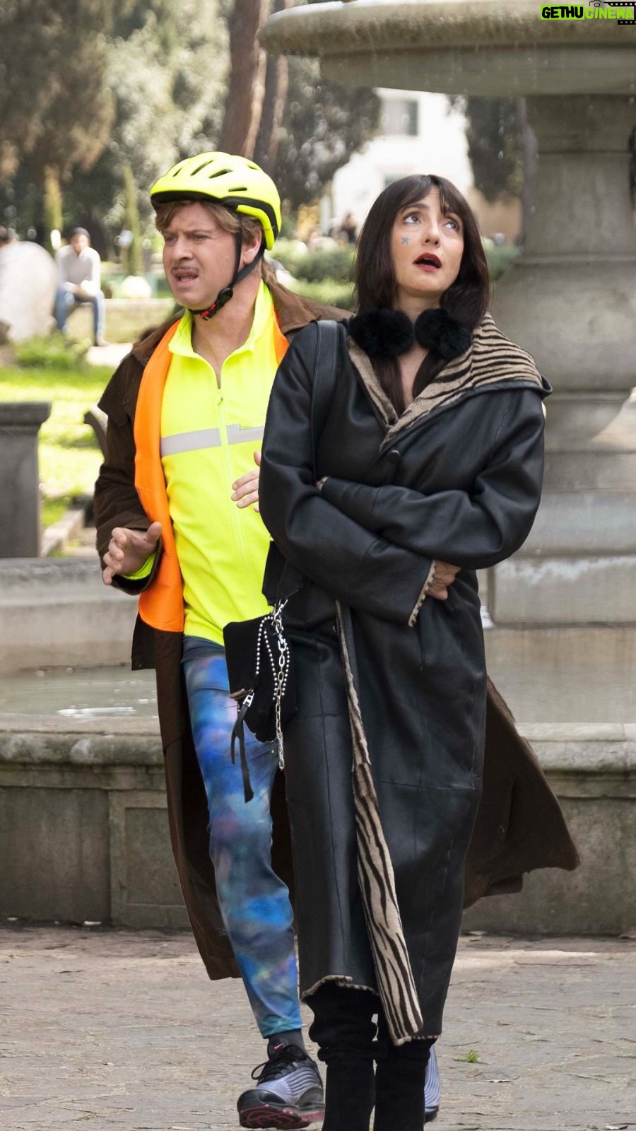 Ambra Angiolini - 9.5K Likes - Margherita sei tutti noi 💪

#GigolòPerCaso2 disponibile da domani su Prime Video