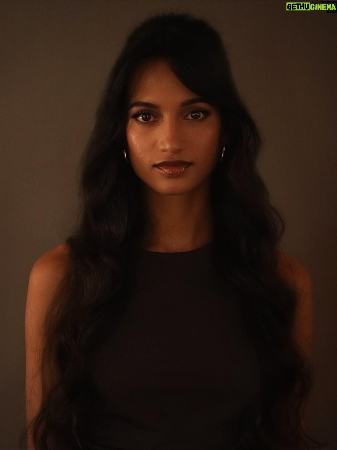 Amita Suman - 57.3K Likes - Last night wining n dining with @michaelkors 🥂
Raise a glass for the ladies who worked their magic @michelahairstylist & @roseanna_makeup ❤️

📸 @joshpyman ❤️
