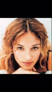 Actress Amy Jo Johnson HD Photos and Wallpapers March 2026