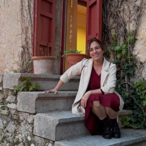 Amy Jo Johnson Instagram - A wonderful writers retreat with @rocabertiwriters meeting, learning, creating with some incredible people. Feeling inspired and happy. 😊