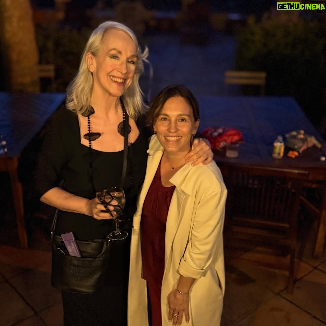 Amy Jo Johnson - 6.9K Likes - A wonderful writers retreat with @rocabertiwriters meeting, learning, creating with some incredible people. Feeling inspired and happy. 😊