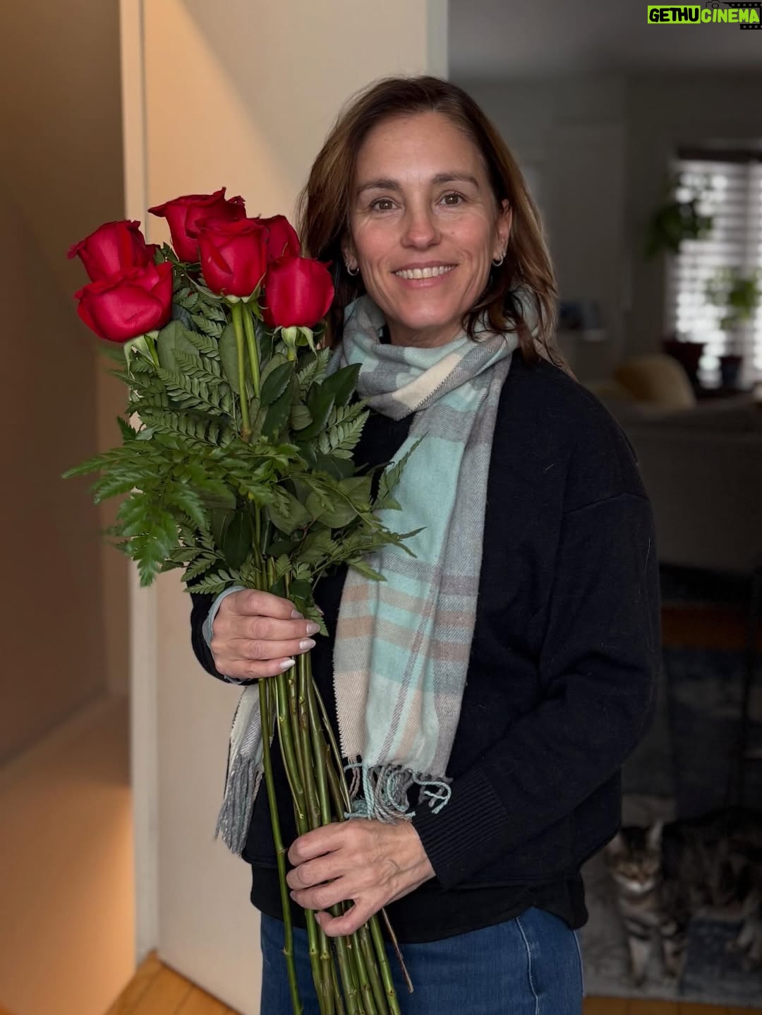 Amy Jo Johnson - 22.4K Likes - Happy Valentine’s Day ❤️