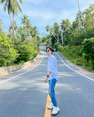An Ji Instagram - road•walk•nature☁️🤍