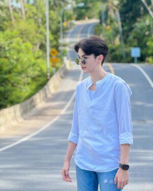 An Ji Instagram - road•walk•nature☁️🤍