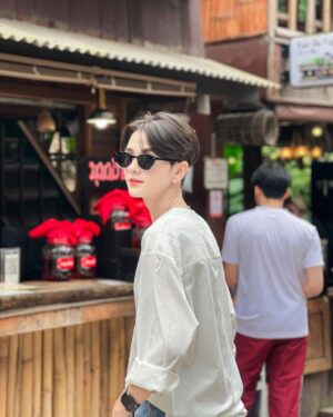 An Ji Instagram - เธอคั้บบ…เมษาแล้ว เมใจให้เรายังงอ่าาา✨🫣