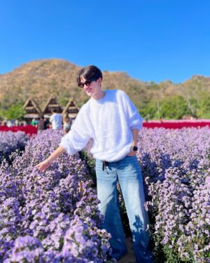 An Ji Instagram - •colorful flowers•~🦋🤍🌷✨🌈