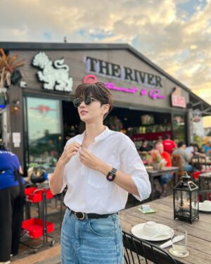 An Ji Instagram - Dinner with 22°C Seaside 🌊❄️🤍🦋
13•Jan.•2025