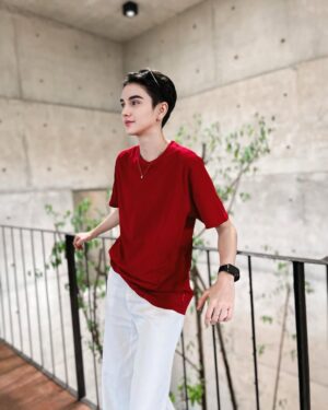 An Ji Instagram - ปัดขวา…ระวังเจอสุดหล่อนะคั้บ❤️🤣 #แองจี้ #แองจี้อาริษา