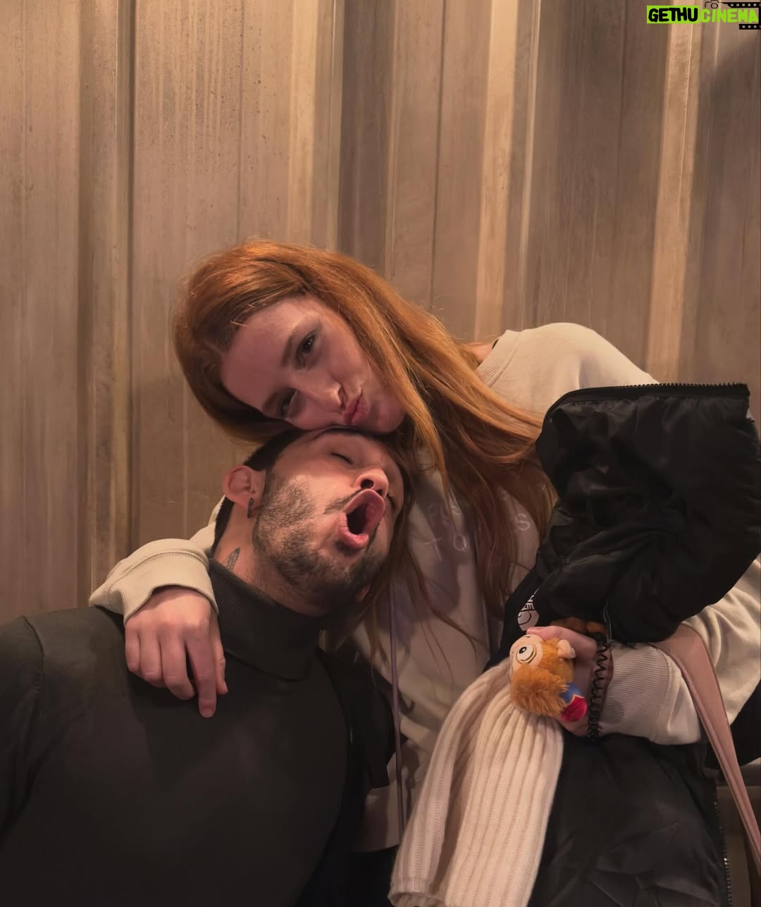 Ana Guerra - 44.6K Likes - Disney nos envolvió con su magia y nos llenó de ilusión el corazón ♥️
#Regalo @disneydestinos