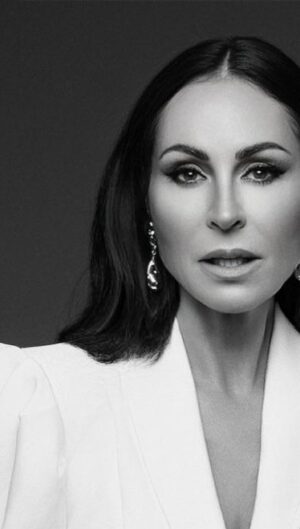 Ana Milán Instagram - Publi✨✨Hoy he leído que el 70 % de las mujeres cree que se vuelve invisible con la edad.
Quizá lo que ocurre
no es que desaparezcamos.
Es que, cuando una mujer deja de pedir permiso para ser quien es,
ya no cabe en el lugar donde antes la querían poner. ✨
La edad no nos borra.
Nos revela. ✨
Nos enfoca.
Celébrate 🤍 Celebra tu belleza y el valor de cada etapa de la vida. 🤍
@lorealparis #LessonsOfWorth #50PlusInspiringMe