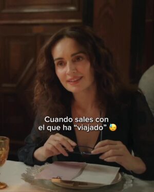 Ana de la Reguera Instagram - Hay que ir al Perú 🤷🏻‍♀️🫠🤯😤🙄

¡Seguimos en cines! 

#unhombreporsemana #comedia #cine #pelicula