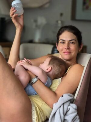 Anahí de Cardenas Instagram - Por más días así siempre ❤️ #love #bebe #maternidad