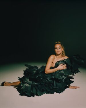 Andra Day Instagram - @numero_netherlands thank u! @emilynnrose the visionary! Such an honor & a joy to create with you & the amazing team u put together 😩🥰🙌🏾& thank u to my amazing team as well🥰 God bless yall! ✨

CREDITS 
@numero_netherlands 
Talent: Andra Day @andradaymusic
Photographer / Creative director: Emilynn Rose @EmilynnRose
Stylist: Wouri Vice @therealwourivice
Styling assistant: Simone Whigham @simone.whigham
Hair: B Thomas @braid_artistry
Makeup: Mila Thomas @makeupbymila
1st assistant: Joshua Hammaren @joshworldpeace
2nd assistant: Alexandra Chandra @its_alexchandra
Producer coordinator: Spencer Kelly @theskellylife
Production assistants: Eleanor Carty & David Choi @elliecarty_ @davidhajoochoi
Retouching: Kassie J @kassiejphoto
BTS videographer: Christian Almazan @christiaanmikey
Lighting: Aputure @aputure.lighting
Location: Hype Studios LA @hypestudios.la (http://hypestudios.la/)
Editor: Timi Letonja @timiletonja
Interview: Jana Letonja @janaletonja
Cover design: Arthur Roeloffzen @arthurroeloffzen

VIDEO TEAM:
Director: Emilynn Rose @EmilynnRose
Video producer : Alexander John @alexanderjohhn
DP: Marty Rush @marty_rush
Video editor: One Ten Media @oneten.media
Colorist: Maksim Zverv @maxgrades
Sound: Steven Viegas @stevobeatz Rep @oneten.media

It was amazing working with you all!!