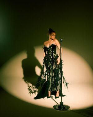 Andra Day Instagram - @numero_netherlands thank u! @emilynnrose the visionary! Such an honor & a joy to create with you & the amazing team u put together 😩🥰🙌🏾& thank u to my amazing team as well🥰 God bless yall! ✨

CREDITS 
@numero_netherlands 
Talent: Andra Day @andradaymusic
Photographer / Creative director: Emilynn Rose @EmilynnRose
Stylist: Wouri Vice @therealwourivice
Styling assistant: Simone Whigham @simone.whigham
Hair: B Thomas @braid_artistry
Makeup: Mila Thomas @makeupbymila
1st assistant: Joshua Hammaren @joshworldpeace
2nd assistant: Alexandra Chandra @its_alexchandra
Producer coordinator: Spencer Kelly @theskellylife
Production assistants: Eleanor Carty & David Choi @elliecarty_ @davidhajoochoi
Retouching: Kassie J @kassiejphoto
BTS videographer: Christian Almazan @christiaanmikey
Lighting: Aputure @aputure.lighting
Location: Hype Studios LA @hypestudios.la (http://hypestudios.la/)
Editor: Timi Letonja @timiletonja
Interview: Jana Letonja @janaletonja
Cover design: Arthur Roeloffzen @arthurroeloffzen

VIDEO TEAM:
Director: Emilynn Rose @EmilynnRose
Video producer : Alexander John @alexanderjohhn
DP: Marty Rush @marty_rush
Video editor: One Ten Media @oneten.media
Colorist: Maksim Zverv @maxgrades
Sound: Steven Viegas @stevobeatz Rep @oneten.media

It was amazing working with you all!!