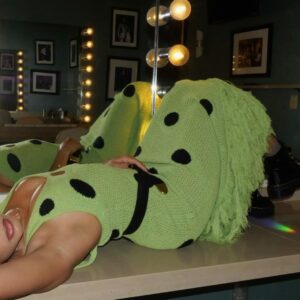 Andra Day Instagram - birthday girl in @hanifaofficial dump 💚🎂🐐
It was actually Dec 30 but #ykibl happy goat szn! 
God bless yall! 🥰