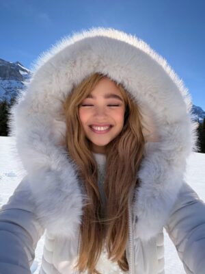 Andrea Brillantes Instagram - Well, hello Switzerland 🇨🇭

wearing @guess
