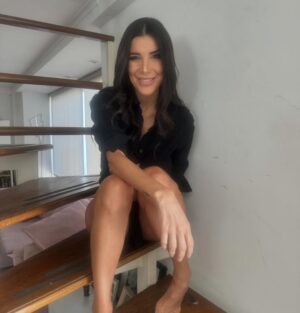 Andrea Rincón Instagram - 1 Corintios 13-8 ❤️🕊️

Gracias por hacerme sentir tan bella @sergiolinaresmkp  Te quiero!! 🥰😍 Make Up y peinado perfecto!! 🙌🏻🙌🏻🙌🏻