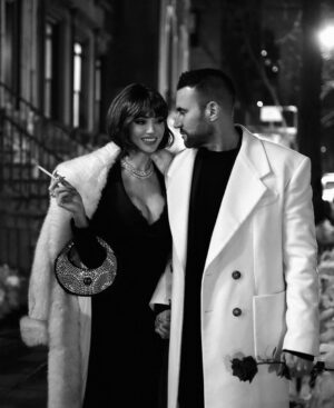 Andreea Sasu Instagram - New York around us, the world rushing by… and us, pausing in the same moment. The most beautiful love is the one that needs no explanation. ❤️I love you ❤️📸 @badstef